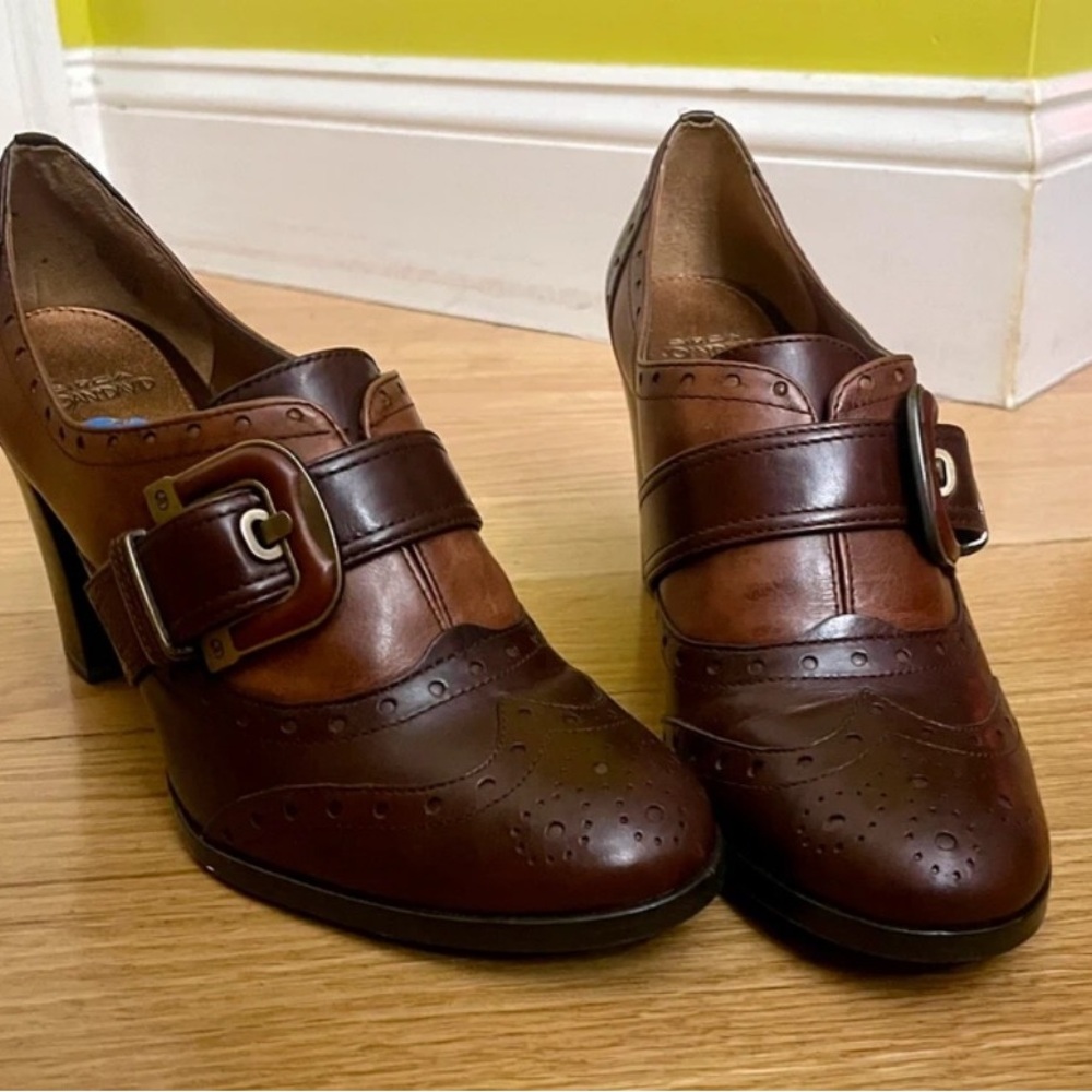 Chic Brown Heeled Boots with Buckle Detail